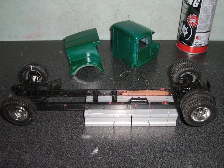 White-Truck 5tk858dwqcc